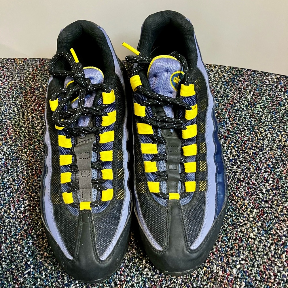Nike Black and Yellow Athletic Shoes